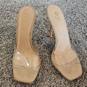 AWESOME OLIVIA FERGUSON NUDE CLEAR PEEP TOE MULES HEELS